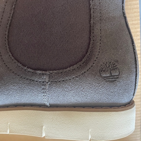 Brand New Timberland Women’s Lakeville Double Gore Chelsea Boot - Picture 10 of 13